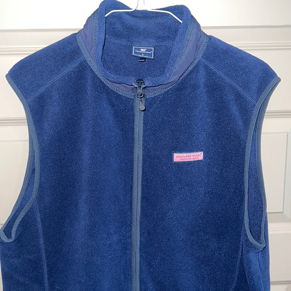 Vineyard Vines Large Navy Vest - Picture 2 of 4